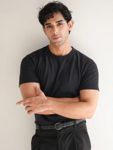 Aarav Kapoor photo 2